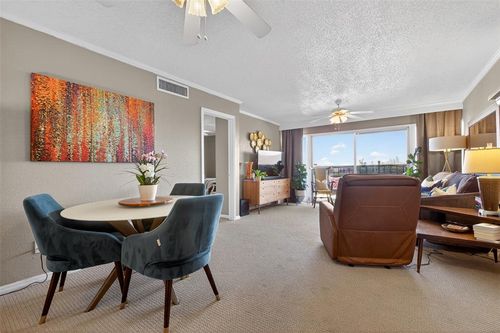 12-6100 N Brookline Avenue, Oklahoma City, OK, 73112 | Card Image