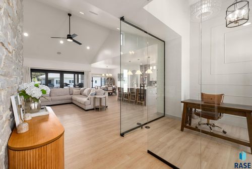 500 N Corsair Cir Circle, Sioux Falls, SD, 57110 | Card Image
