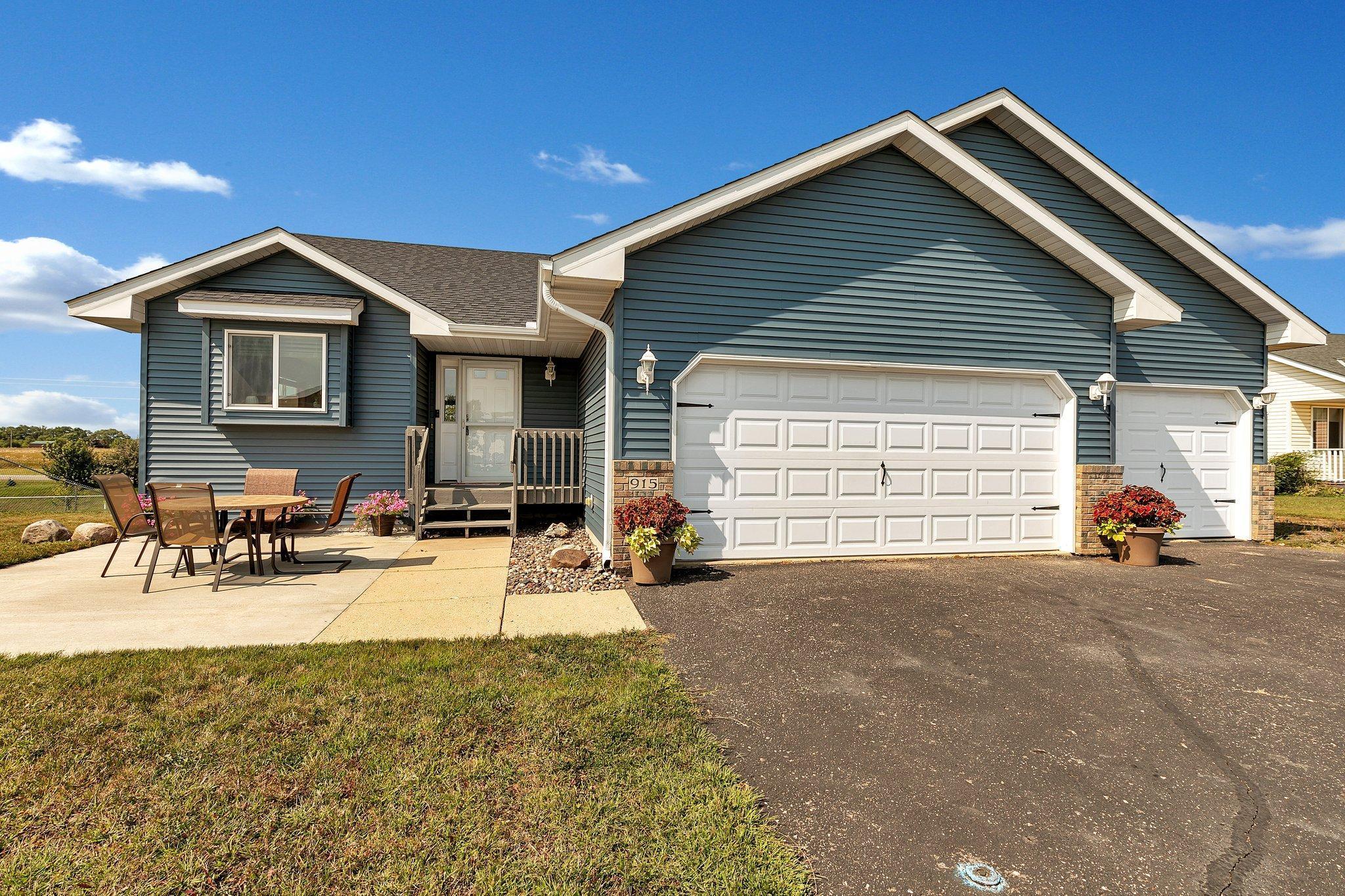Isabella Ave, Clearwater, MN 55320