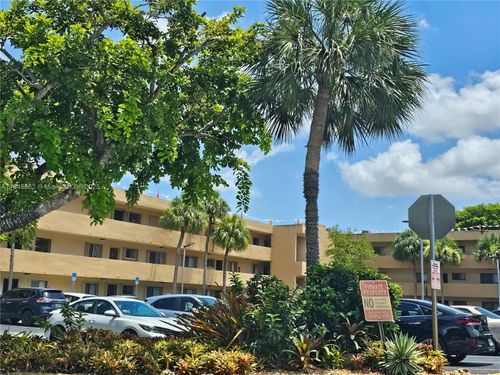 apt-219w-8415 Sw 107th Ave, Miami, FL, 33173-4373 | Card Image