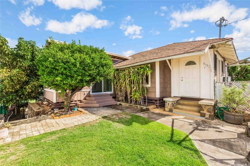 3032 Harding Ave, Honolulu, HI, 96816-5864 | Card Image
