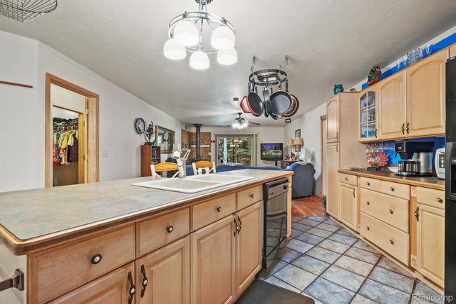 239 Ausable River Trl, House other with 2 bedrooms, 2 bathrooms and null parking in Roscommon MI | Image 14