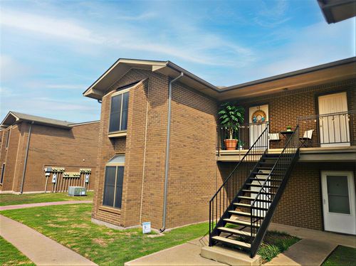 apt-201-4460 Chaha Rd, Garland, TX, 75043-4417 | Card Image