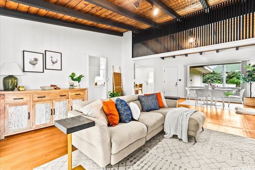 238 Puiwa Rd, Honolulu, HI, 96817-1104 | Card Image