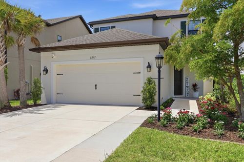 8212 Shooting Star Rd, Sarasota, FL, 34241-3704 | Card Image