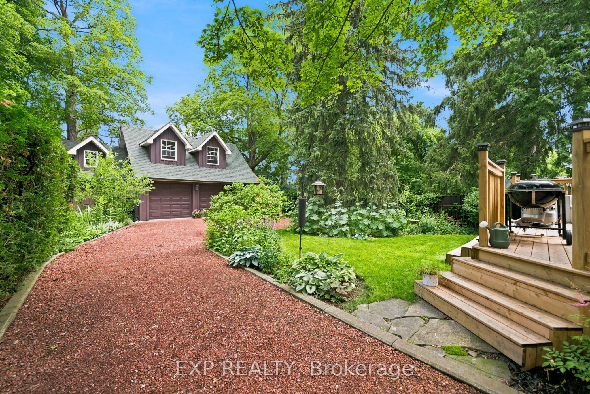 Residential in Richmond Hill 4