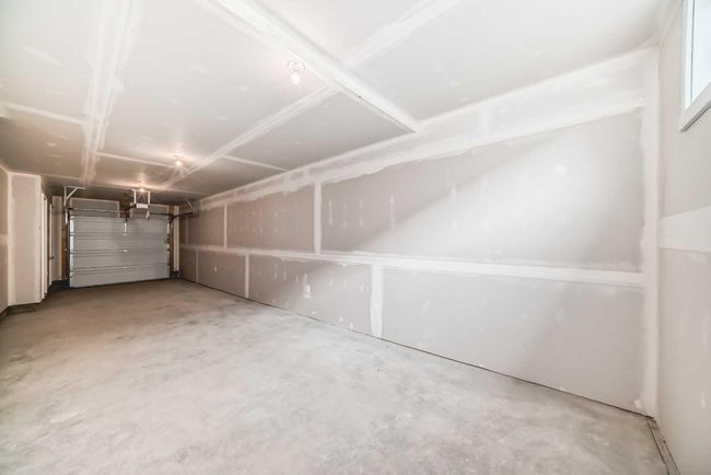 214 Shawnee Square Sw, Townhouse with 2 bedrooms, 3 bathrooms and 3 parking in Calgary AB | Image 44