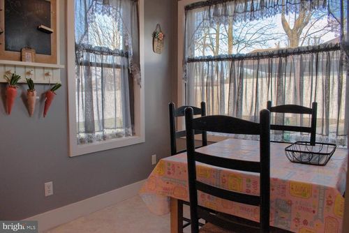 1543 W Montgomery St, Coal Township, PA, 17866-3317 | Card Image