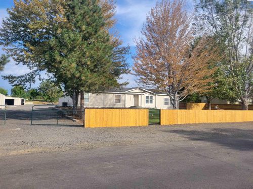 over-an-acre-in-the-wine-36603 N Teresa Ln, Benton City, WA, 99320 | Card Image