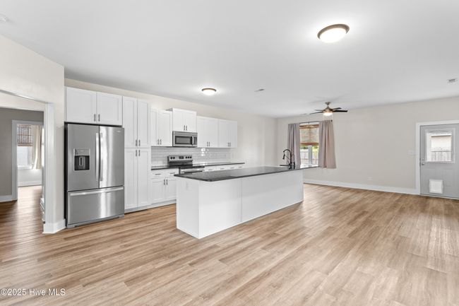 712 Ashley Meadow Ln, House other with 3 bedrooms, 2 bathrooms and 2 parking in Jacksonville NC | Image 8