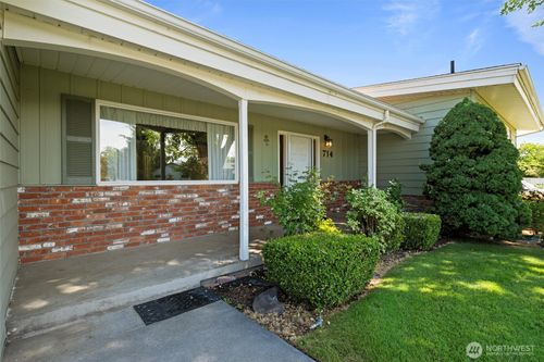 714 Canterbury Road Nw, Soap Lake, WA, 98851 | Card Image