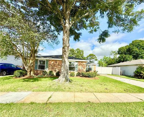 644 Willowbrook Dr, Gretna, LA, 70056-7926 | Card Image