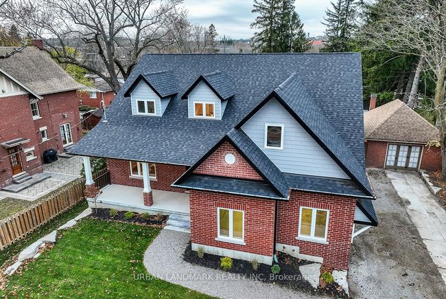 214 Aberdeen Ave, House other with 4 bedrooms, 3 bathrooms and 4 parking in Peterborough ON | Image 4