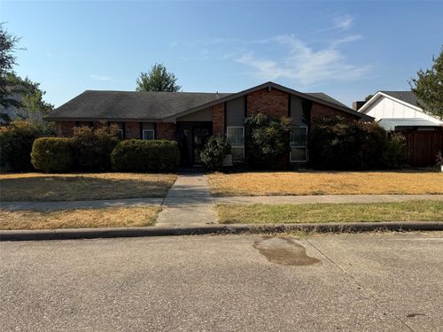 2706 Gayle Dr, Garland, TX, 75044-6216 | Card Image