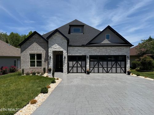 121 Ogana Way, Loudon, TN, 37774-2714 | Card Image