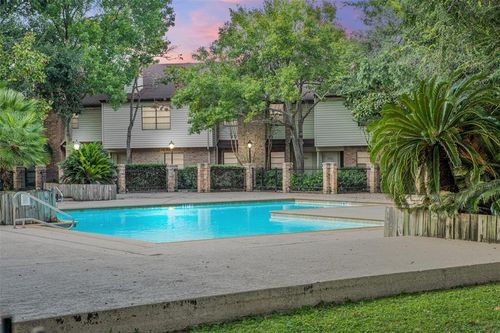 2444-2444 Bering Dr, Houston, TX, 77057-4934 | Card Image
