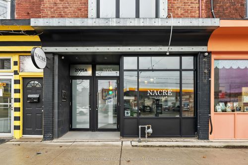 2005 Dundas St W, Toronto, ON, M6R1W7 | Card Image