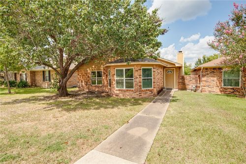 4011 Windswept Dr, College Station, TX, 77845-9305 | Card Image