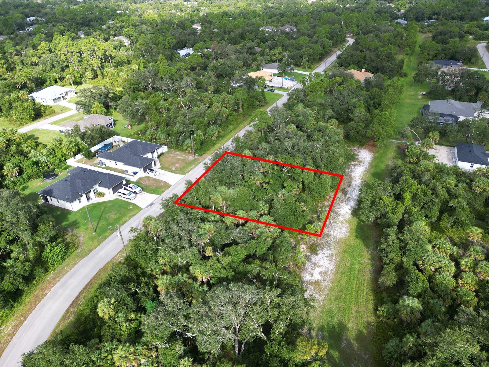 Land in NORTH PORT