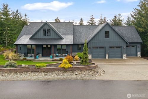 5040 Coppermill Ct Ne, Olympia, WA, 98516-6351 | Card Image