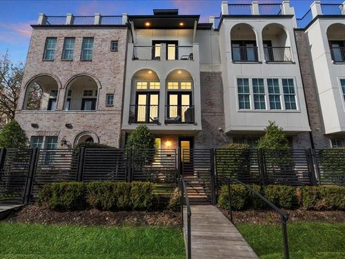 2605 Maxroy St, Houston, TX, 77007-1065 | Card Image