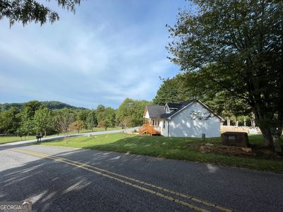 387 Chatuge Lane, House other with 3 bedrooms, 2 bathrooms and 2 parking in Hayesville NC | Image 3