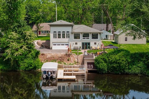 5420 W Peninsula Drive, Waterford, WI, 53185 | Card Image