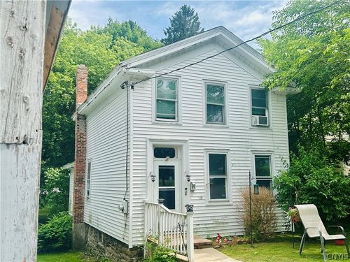 11 Murray St, Oswego, NY, 13126-4021 | Card Image