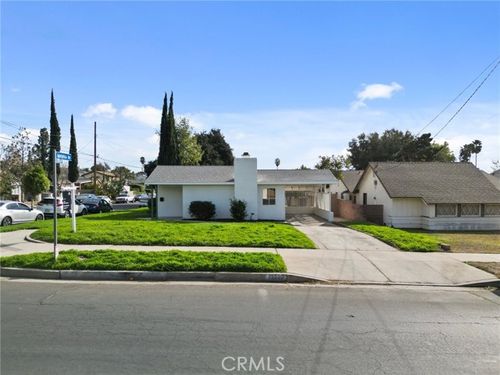 13500 Gridley St, San Fernando, CA, 91340-1015 | Card Image