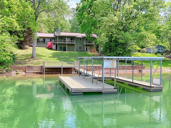 2403 Hidden Valley Rd, Home with 3 bedrooms, 3 bathrooms and 2 parking in Hiawassee GA | Image 4