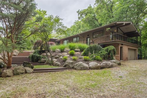 30795 Adair Ct, Franklin, MI, 48025-1404 | Card Image