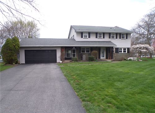 11 Lynnwood Dr, Brockport, NY, 14420-1423 | Card Image