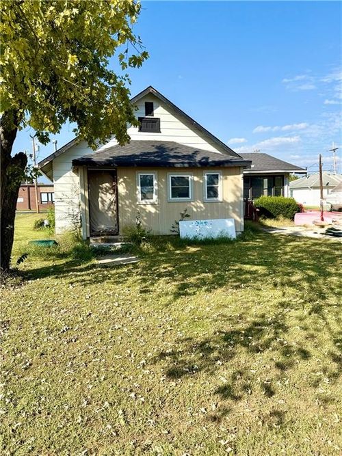 1205 Vermont St, Wathena, KS, 66090 | Card Image
