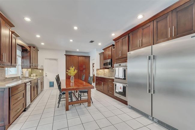 7340 Sw 123 Rd Ter, House other with 5 bedrooms, 3 bathrooms and null parking in Pinecrest FL | Image 8