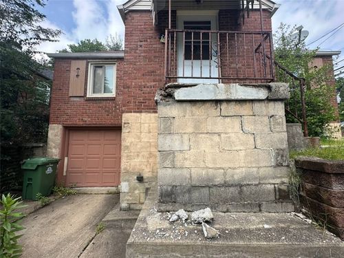 2197 Village Dr, Wilkinsburg, PA, 15221-1139 | Card Image