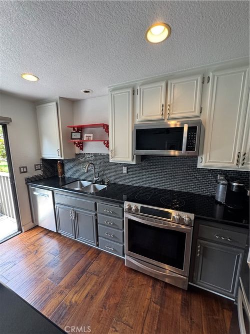 11 Morningside, Irvine, CA, 92603 | Card Image