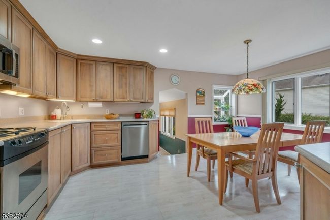 16 Debow Ter, House other with 3 bedrooms, 2 bathrooms and null parking in Pompton Plains NJ | Image 6