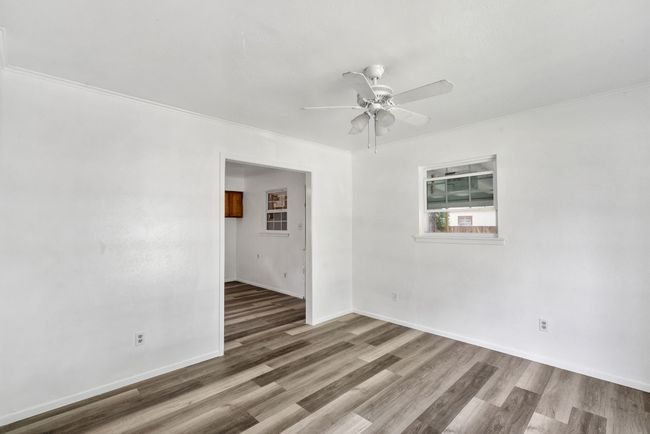 203 N Anderson St, House other with 4 bedrooms, 1 bathrooms and null parking in Rising Star TX | Image 10