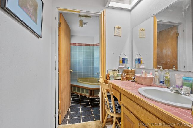 6721 Swayback Rd, House other with 3 bedrooms, 2 bathrooms and null parking in Sulphur OK | Image 22