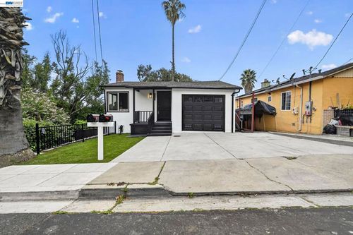 24657 Leona Dr, Hayward, CA, 94542-1011 | Card Image