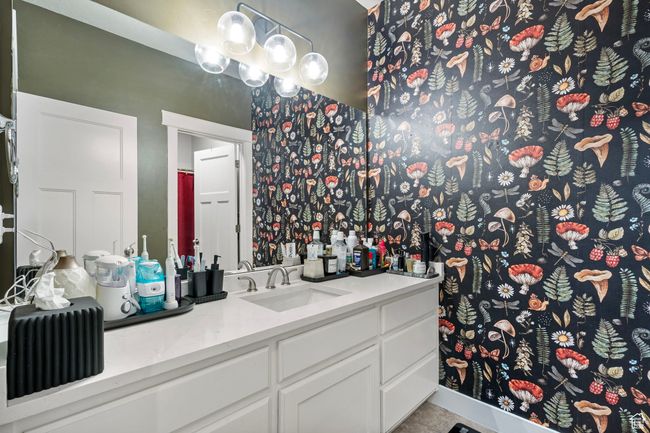 Full bath with vanity and a shower with shower curtain | Image 17