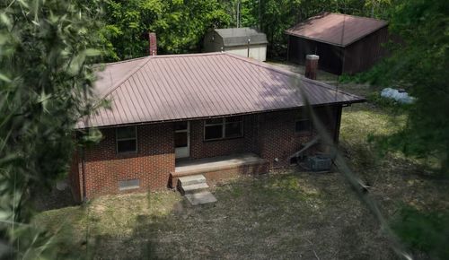935 Sugar Tree Knob Rd, Liberty, TN, 37095-9333 | Card Image