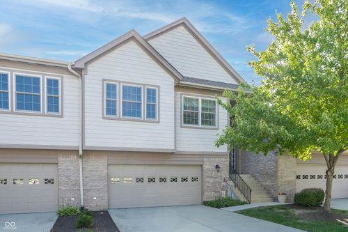 9272 Wadsworth Ct, Fishers, IN, 46037-7965 | Card Image