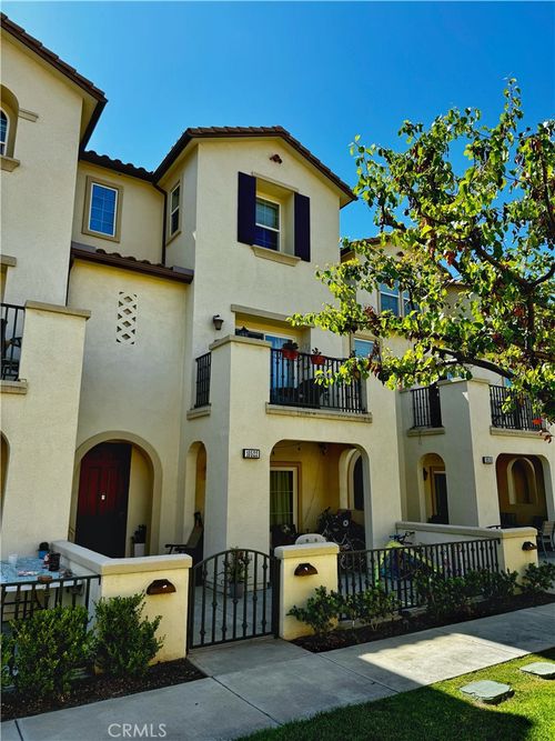 10522 Poinsettia Ln, Santa Fe Springs, CA, 90670 | Card Image