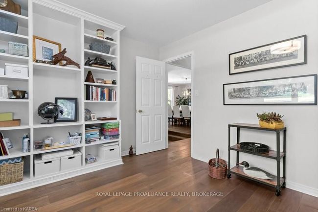 8 Forest Dr, House other with 3 bedrooms, 3 bathrooms and 6 parking in Kingston ON | Image 18