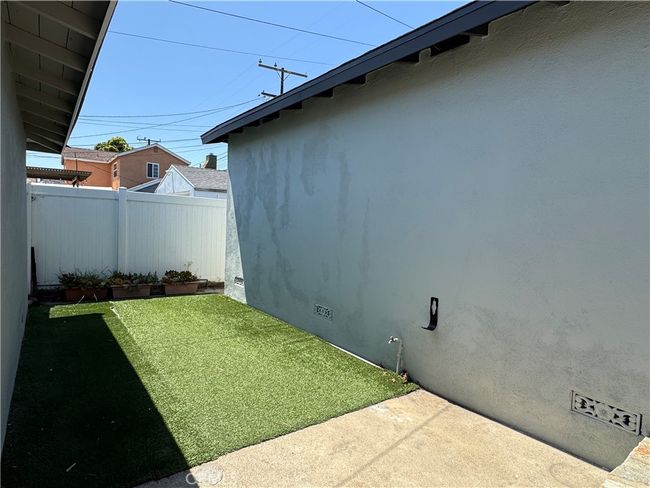 4213 W 166 Th St, Home with 2 bedrooms, 1 bathrooms and 1 parking in Lawndale CA | Image 14