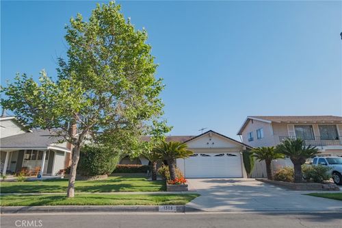 1506 W Sharon Rd, Santa Ana, CA, 92706-1456 | Card Image