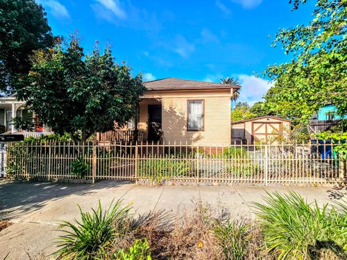 515 Brinkerhoff Ave, SANTA BARBARA, CA, 93101-3440 | Card Image