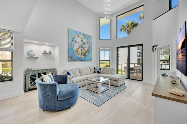 211 - 4100 N Highway A1a, Condo with 3 bedrooms, 3 bathrooms and null parking in Hutchinson Island FL | Image 15