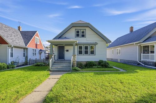 4728 W Medford Ave, Milwaukee, WI, 53216-2410 | Card Image